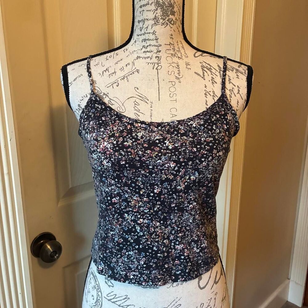 Decree Women's multi Crop-top